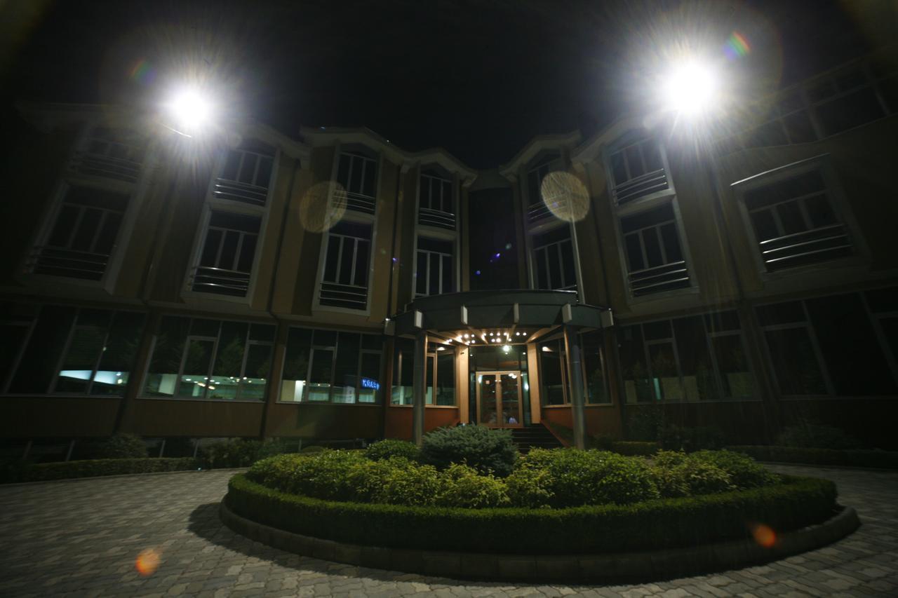 Dajti Park Resort Priska e Madhe Ngoại thất bức ảnh