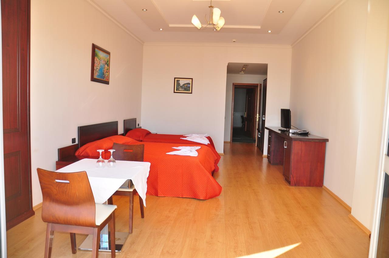 Dajti Park Resort Priska e Madhe Ngoại thất bức ảnh
